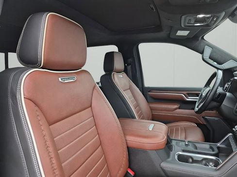 Used 2024 GMC Sierra 2500 Denali Ultimate w/ Max Trailering Package image 15