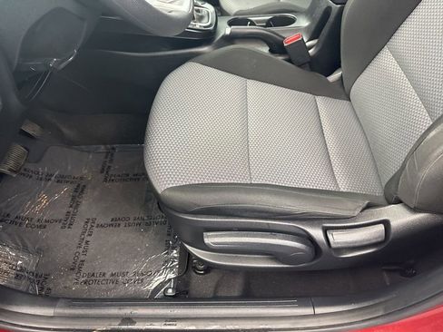 Used 2023 Kia Soul LX w/ LX Technology Package FWD image 29