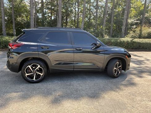 Used 2021 Chevrolet TrailBlazer RS w/ Technology Package FWD image 4