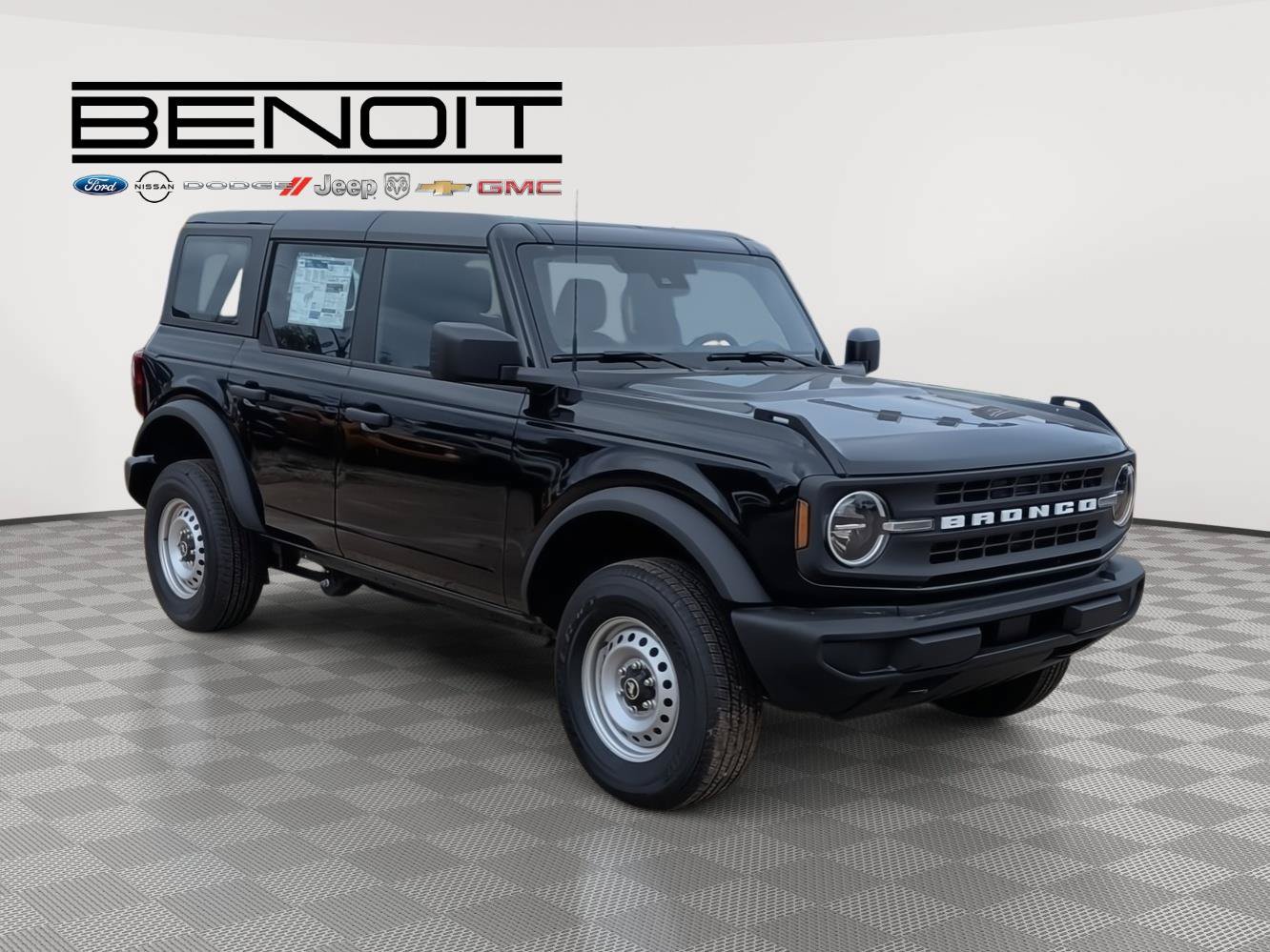 New 2025 Ford Bronco 4-Door AWD/4WD image 3