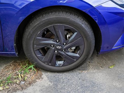 Certified 2023 Hyundai Elantra SEL image 5