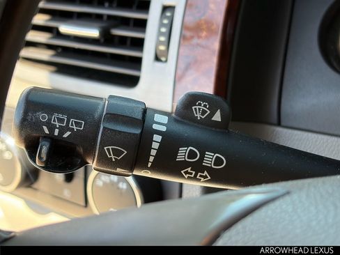 Used 2012 Chevrolet Suburban LT AWD/4WD image 18