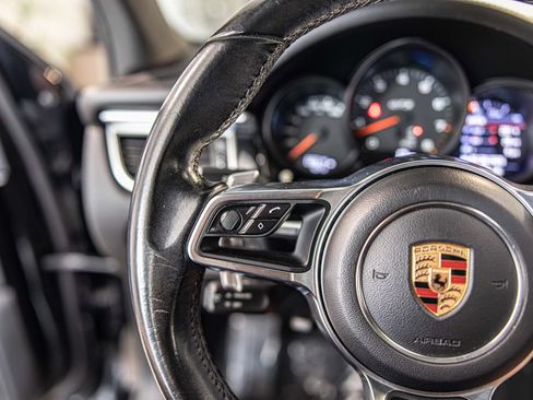 Used 2017 Porsche Macan GTS AWD/4WD image 25