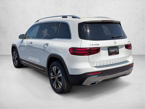 New 2026 Mercedes-Benz GLB 250 4MATIC image 9