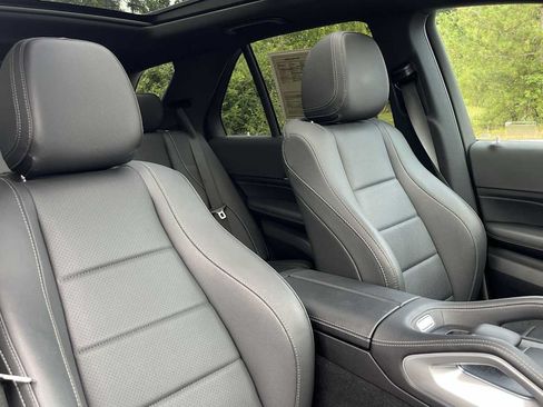 Certified 2025 Mercedes-Benz GLE 450e 4MATIC image 32
