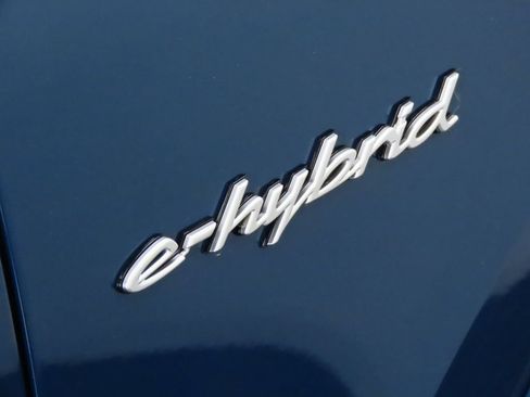 Certified 2026 Porsche Cayenne S AWD/4WD image 13