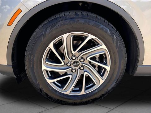 Used 2023 Lincoln Aviator 2WD image 11