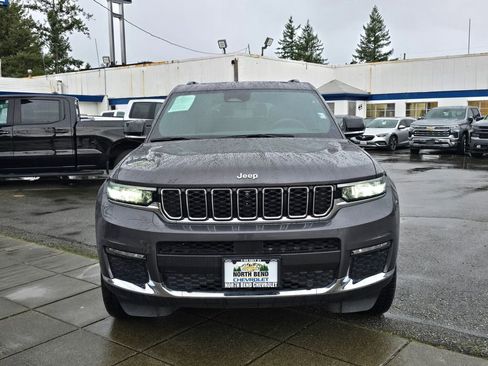 Used 2024 Jeep Grand Cherokee L Limited w/ Luxury Tech Group II AWD/4WD image 3