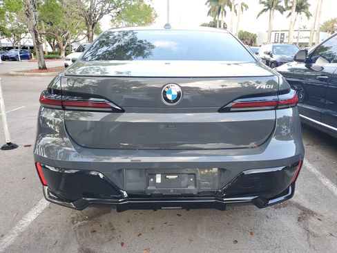Certified 2023 BMW 740i RWD image 6