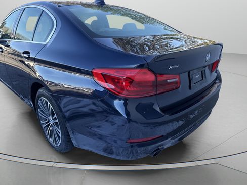 Used 2018 BMW 530i xDrive image 7