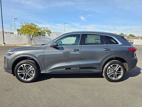 New 2025 Audi Q5 Premium image 3