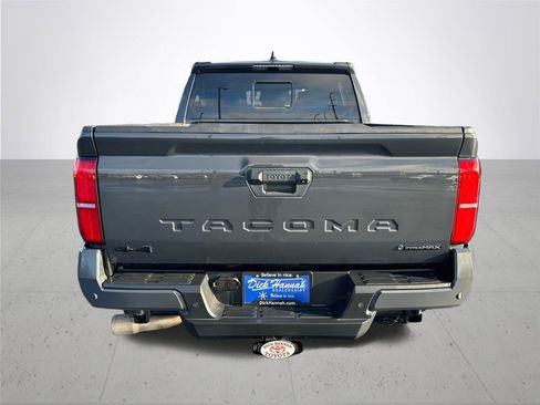 Used 2025 Toyota Tacoma TRD Off-Road w/ TRD Off Road Upgrade Package image 8