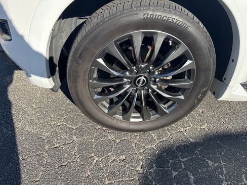 Used 2021 Nissan Armada Platinum w/ Captain's Chairs Package image 5