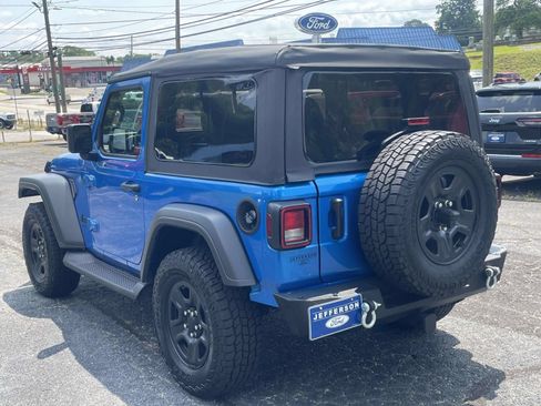 Used 2025 Jeep Wrangler Sport AWD/4WD image 8