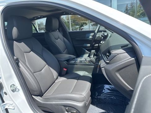 New 2025 Cadillac CT4 Luxury image 14