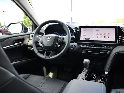 Used 2025 Toyota Camry XLE w/ Premium Plus Package FWD image 26