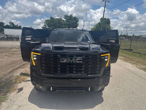 Used 2025 GMC Sierra 2500 Denali w/ Denali Reserve Package AWD/4WD image 23
