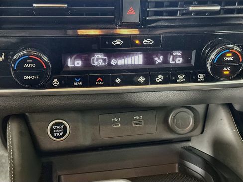 Used 2023 Nissan Rogue SL w/ SL Premium Package FWD image 24