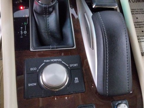 Used 2017 Lexus LS 460 w/ Comfort Package image 19