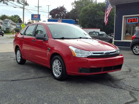 Used 2008 Ford Focus SE FWD image 4