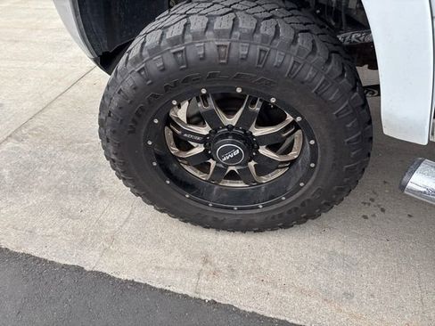 Used 2011 RAM 2500 Laramie w/ Cold Weather Group image 27