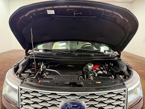 Used 2018 Ford Explorer Platinum AWD/4WD image 87