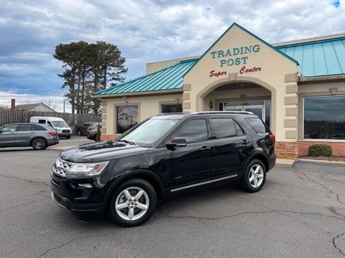 Used 2019 Ford Explorer XLT w/ Equipment Group 202A image 25