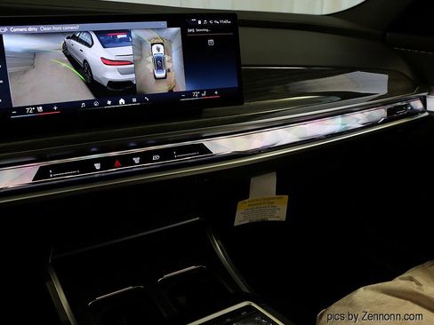 Used 2026 BMW 750e xDrive image 26