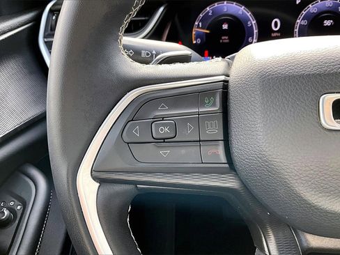 Used 2024 Jeep Grand Cherokee Altitude image 27