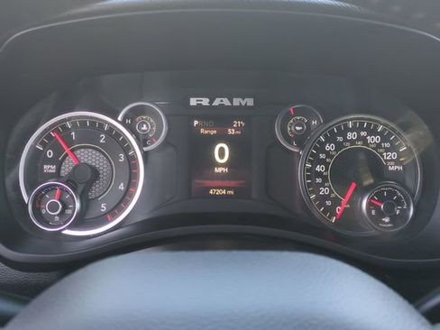 Used 2024 RAM 3500 Big Horn image 32