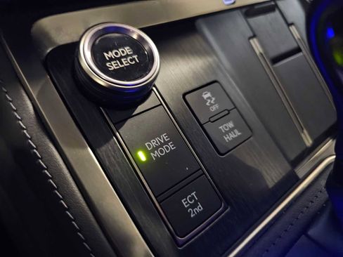 Used 2024 Lexus GX 550 w/ Accessory Package (Z1) image 25