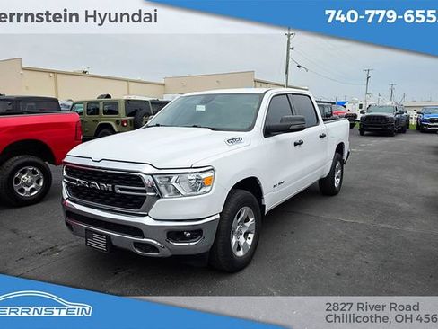 Used 2023 RAM 1500 Big Horn AWD/4WD image 3