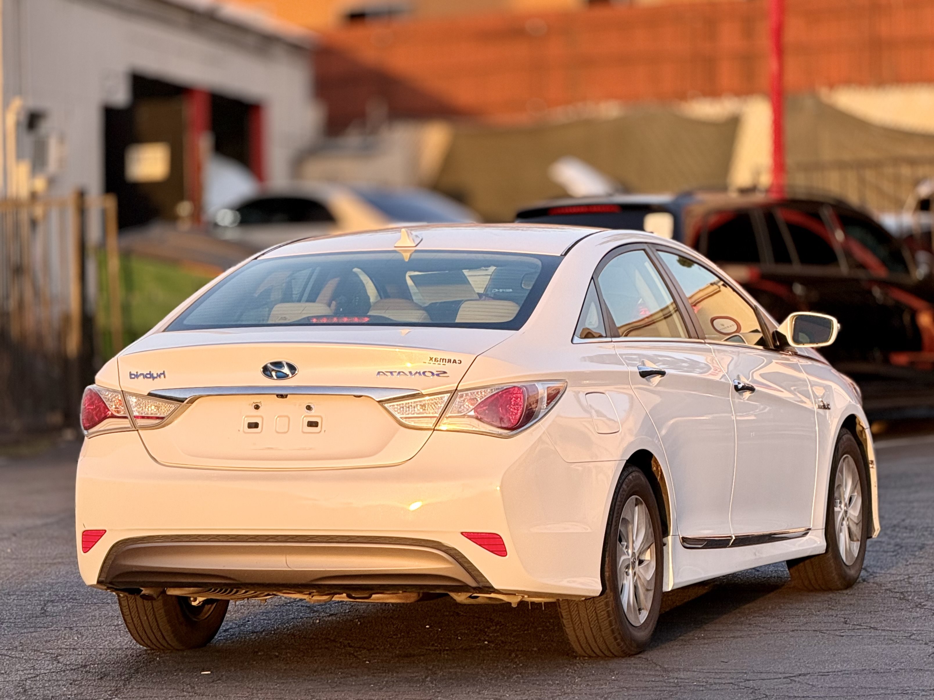 Used 2015 Hyundai Sonata Hybrid FWD image 8
