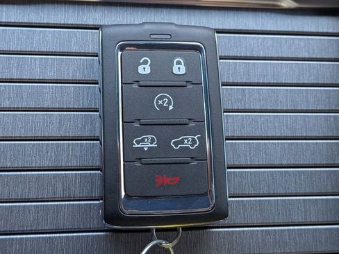 New 2026 Jeep Grand Wagoneer Limited image 31