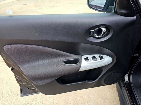 Used 2017 Nissan Juke SV image 11