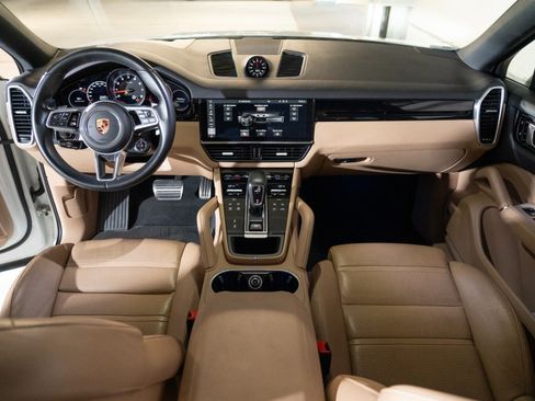 Certified 2021 Porsche Cayenne S AWD/4WD image 26