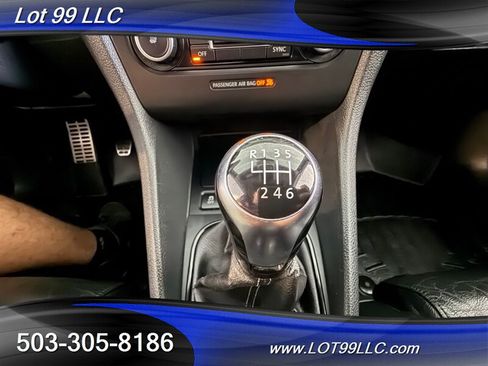 Used 2013 Volkswagen Golf 4-Door AWD/4WD image 13