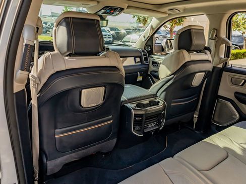 Used 2025 RAM 1500 Tungsten w/ Off Road Group image 34