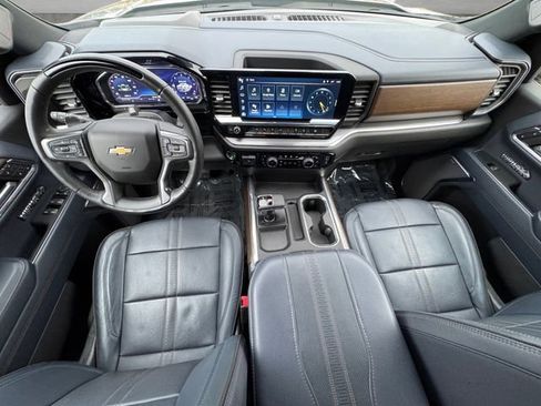 Used 2024 Chevrolet Silverado 1500 High Country w/ Technology Package image 20