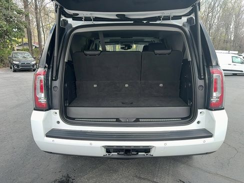 Used 2020 GMC Yukon SLT w/ HD Trailering Package image 9