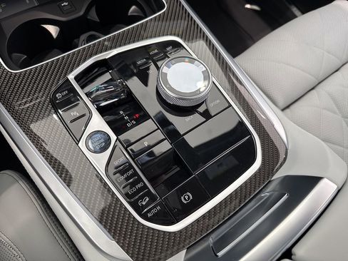 New 2026 BMW X5 M60i image 32