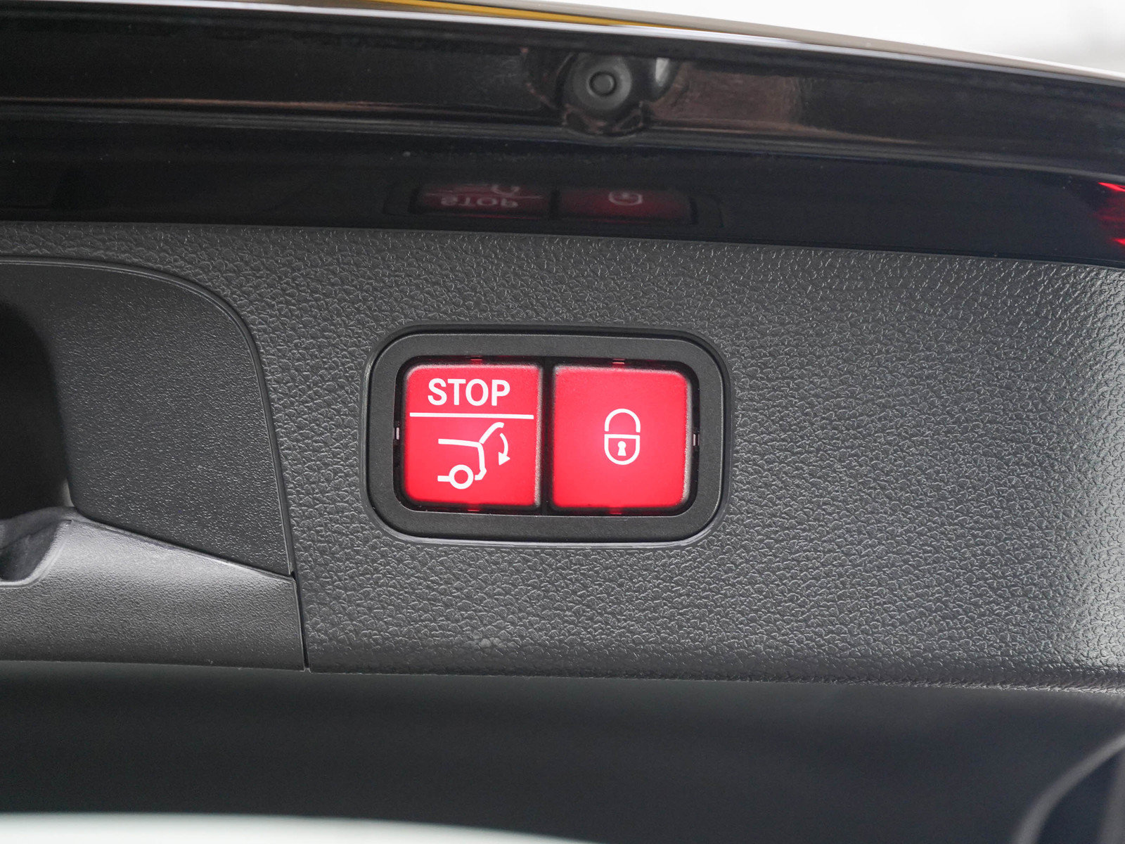 Used 2021 Mercedes-Benz GLC 300 4MATIC image 17