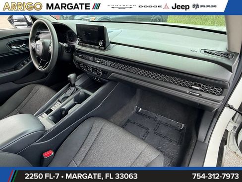 Used 2024 Honda Accord EX image 17