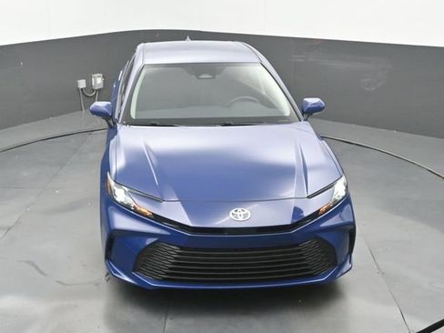 Used 2026 Toyota Camry LE FWD image 14