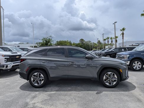 Used 2025 Hyundai Tucson SEL FWD image 20