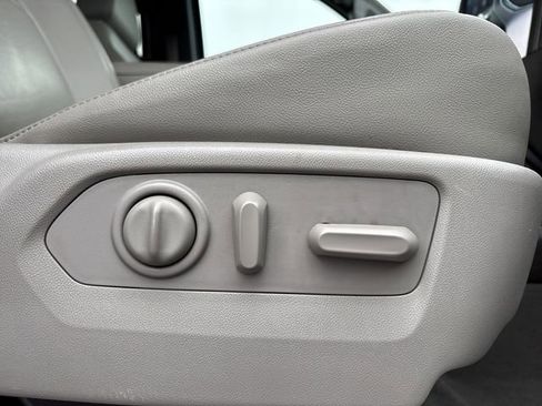 Used 2020 GMC Sierra 1500 SLT image 27