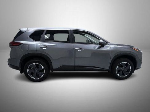 Certified 2025 Nissan Rogue SV AWD/4WD image 4