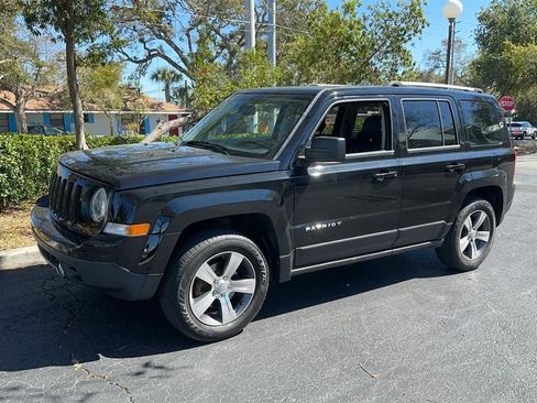 Used 2017 Jeep Patriot High Altitude image 18