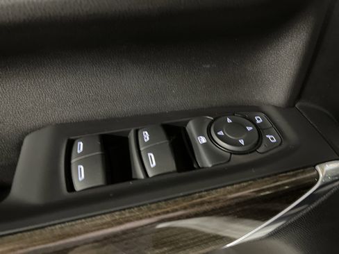 Used 2021 Chevrolet Silverado 1500 RST w/ Convenience Package II image 10