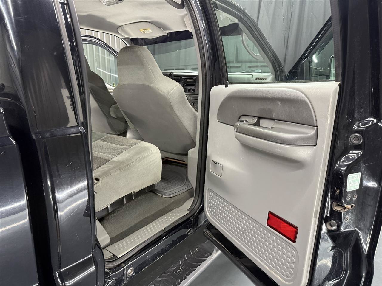 Used 2003 Ford F250 XLT AWD/4WD image 30